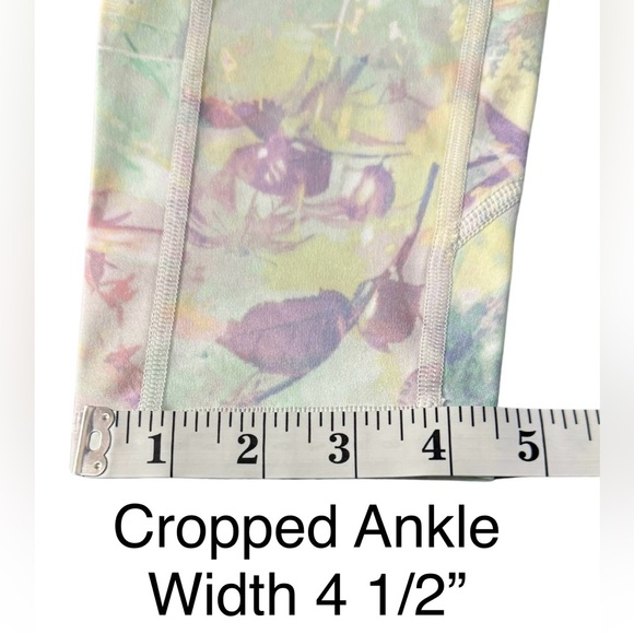 Victoria’s Secret Incredible Essential High-Rise 7/8 Softest Leggings NWT - Picture 8 of 14